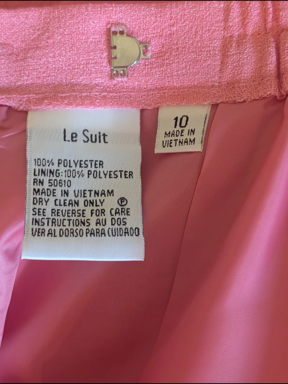 Le Suit Pink Pencil Skirt